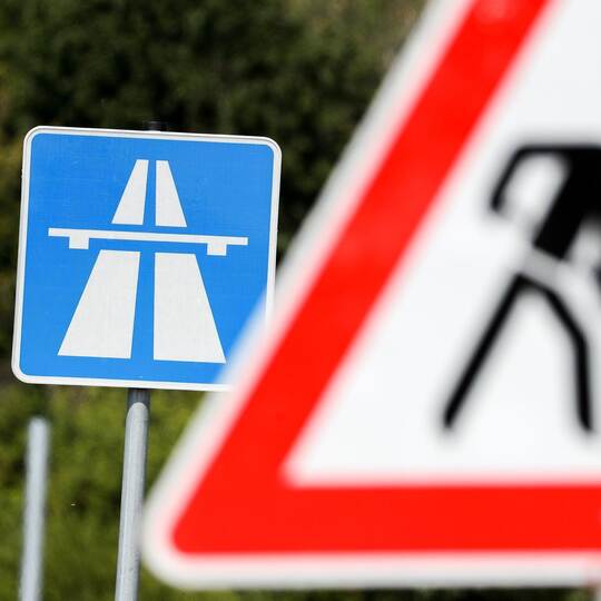 Symbolbild Bauarbeiten Autobahn