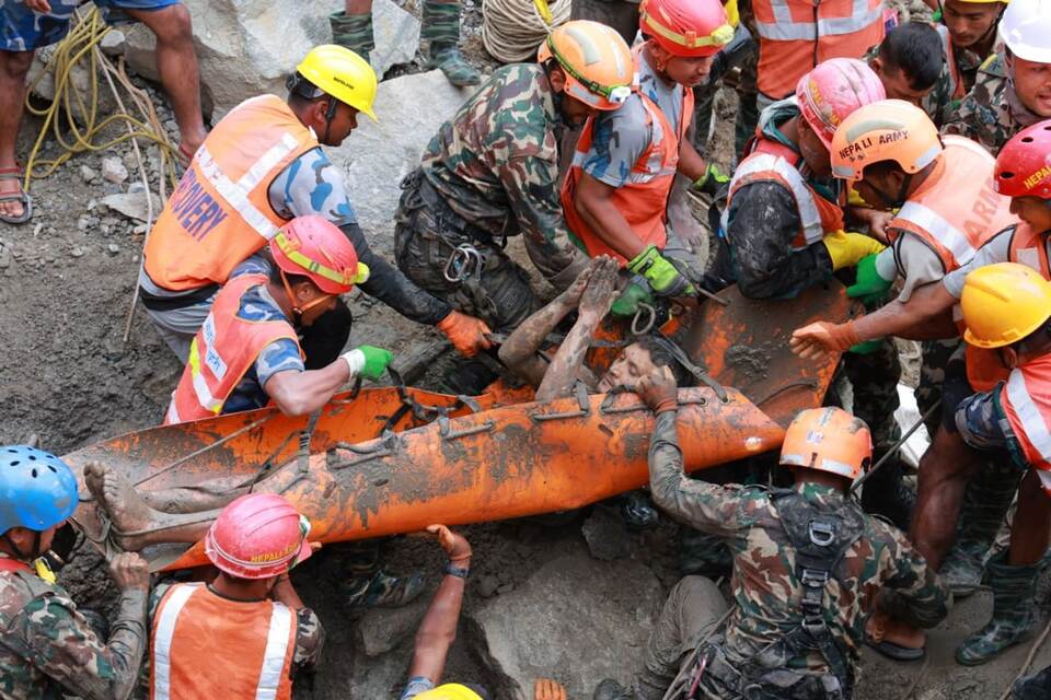 Nach der Sturzflut im Himalaya Nach der Sturzflut im Himalaya