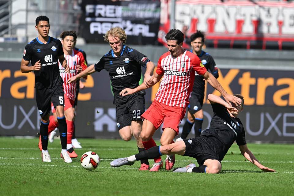 SC Paderborn 07 - SC Freiburg SC Paderborn 07 - SC Freiburg