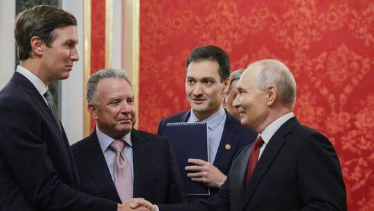 Ukraine-Krieg: Putin beginnt Gespräche mit US-Unterhändlern Ukraine-Krieg: Putin beginnt Gespräche mit US-Unterhändlern