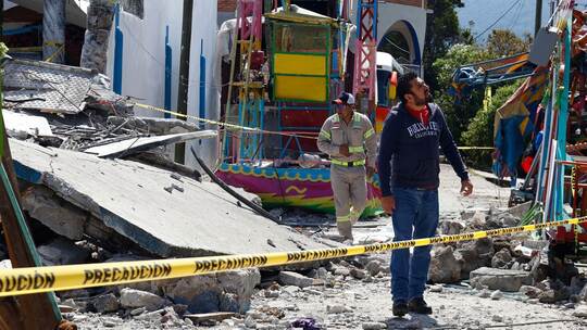 Explosion von Feuerwerkskörpern vor einem Patronatsfest in Mexiko
