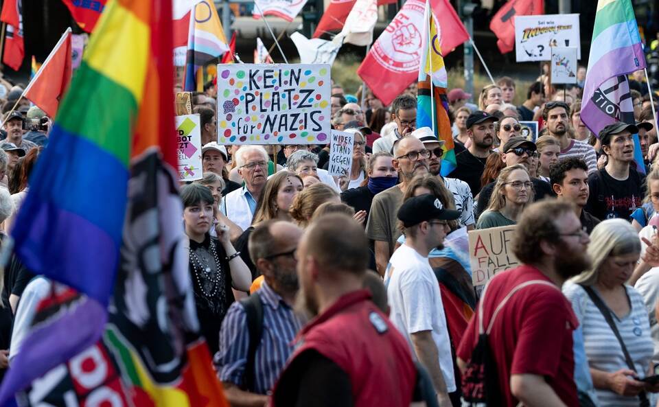 Nach der Wahl in Sachsen-Anhalt - Proteste in Essen Nach der Wahl in Sachsen-Anhalt - Proteste in Essen