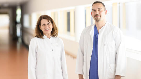 Die neue Chefärztin für Pneumologie, Dr. Luciana Ioana Cristici, soll an der Seite ihres Oberarztes Azal Lutfi das Versorgungsan