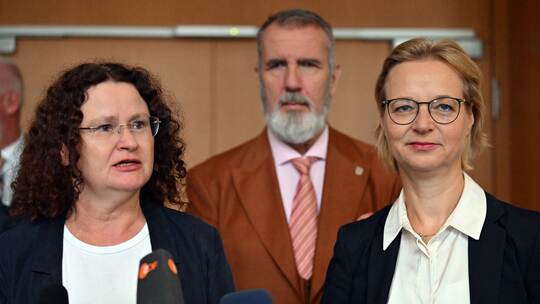 Regierungskrise in Thüringen - Fraktionssitzung Thüringen.Gerecht Regierungskrise in Thüringen - Fraktionssitzung Thüringen.Gerecht