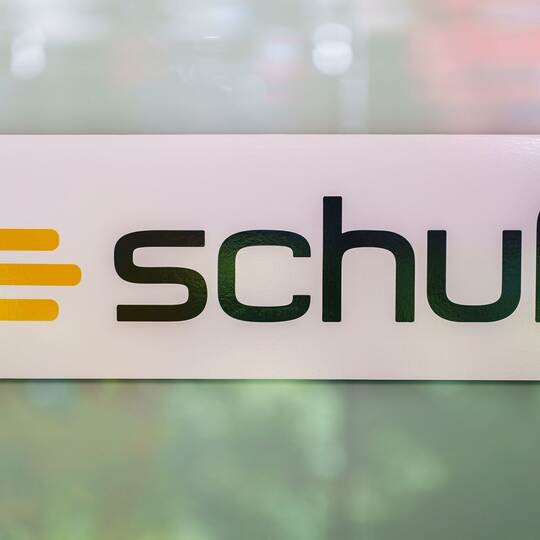 Schufa Holding AG