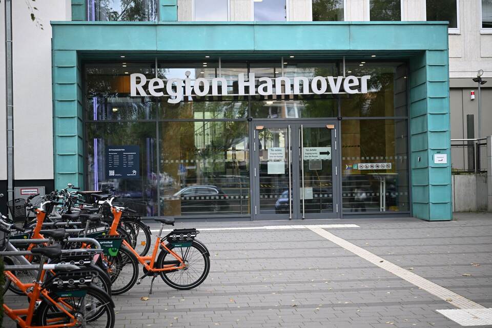 Ermittlungen gegen Berliner SPD-Spitzenkandidaten Krach Ermittlungen gegen Berliner SPD-Spitzenkandidaten Krach