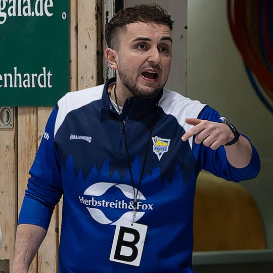 Nach der unglücklichen Auftaktniederlage wollen Trainer Vedran Dozic und sein Team in Weinstadt nun punkten. Ralf Becker