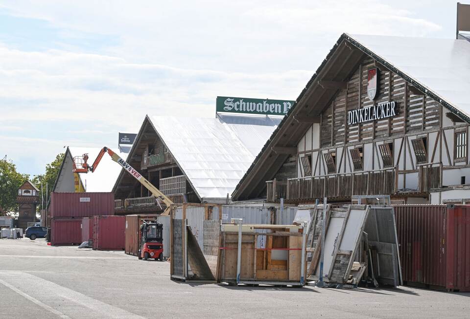 Vor dem 179. Cannstatter Volksfest Vor dem 179. Cannstatter Volksfest