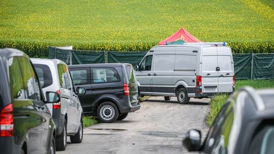 Frauenleiche in Auto entdeckt Frauenleiche in Auto entdeckt