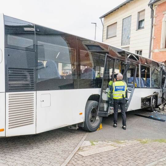 Unfall mit Schulbus
