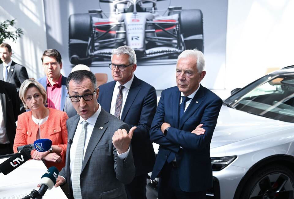 Ministerpräsident Özdemir besucht Audi-Werk in Neckarsulm