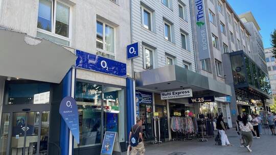 Zum 27. Oktober schließt der O2-Shop an der Westlichen Karl-Friedrich-Straße 23 in der Fußgängerzone. Roth