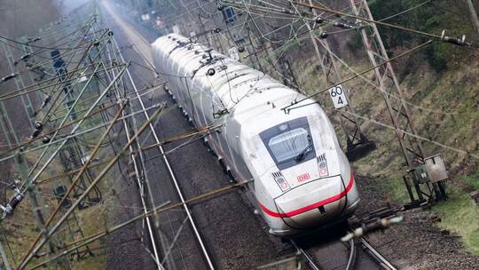 ICE der Deutschen Bahn ICE der Deutschen Bahn