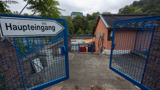 Die Bauarbeiten im Nagoldfreibad laufen weiter. Bis sich die Tore für Besucher wieder öffnen, ist aber noch viel zu tun.