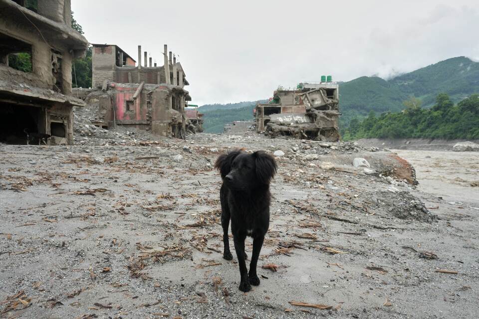 Nach der Sturzflut im Himalaya - Nepal Nach der Sturzflut im Himalaya - Nepal