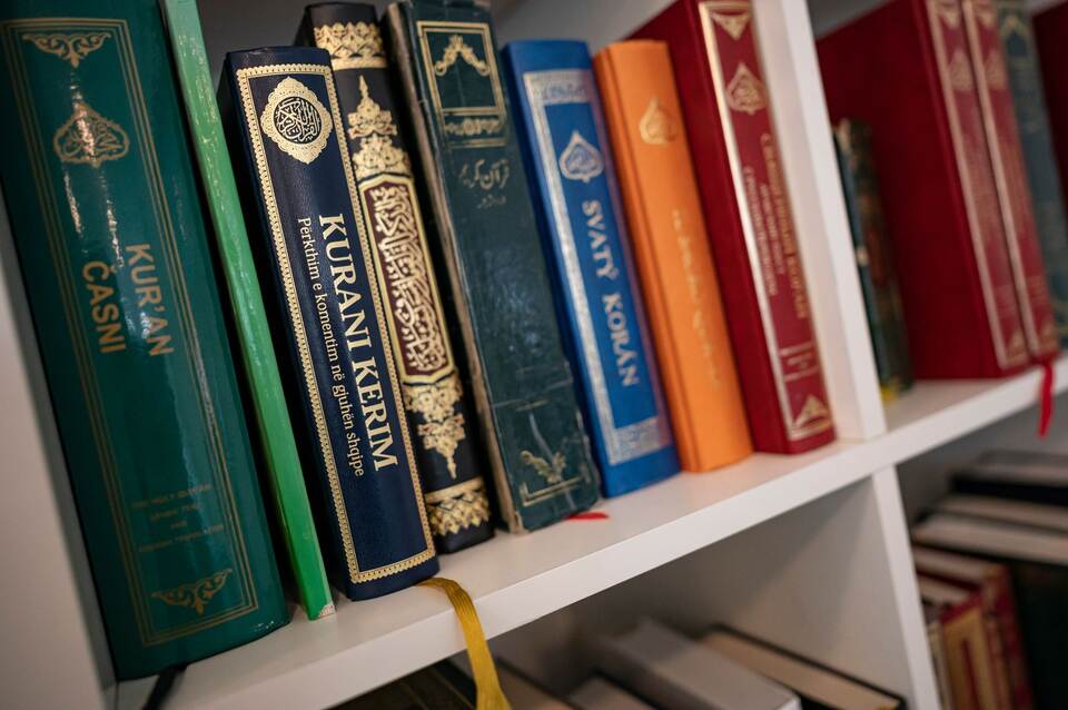 Nur wenige Muslime besuchen Islam-Unterricht in der Schule Nur wenige Muslime besuchen Islam-Unterricht in der Schule