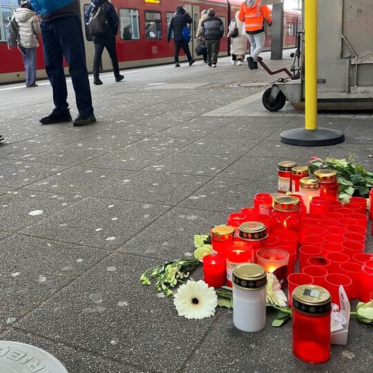 Zugbegleiter stirbt nach Angriff bei Ticketkontrolle