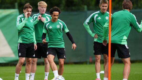 Celtic Glasgow - Training mit Mika Baur