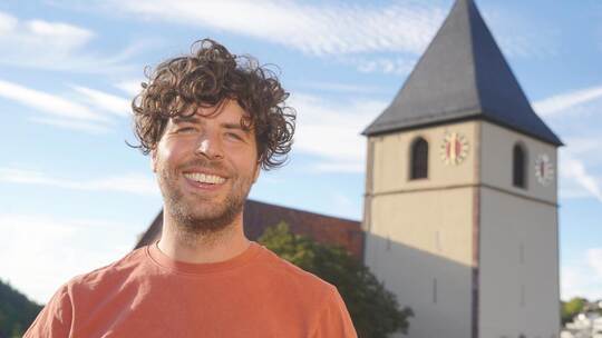 Paul Geck freut sich auf seine Tätigkeit in Eisingen. Der 35-Jährige will auf die Menschen zugehen und sie mitnehmen. Nico Rolle
