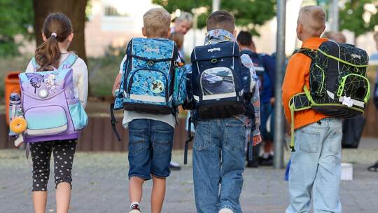 Schulkinder Schulkinder