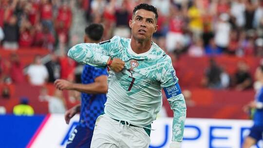 Cristiano Ronaldo Cristiano Ronaldo
