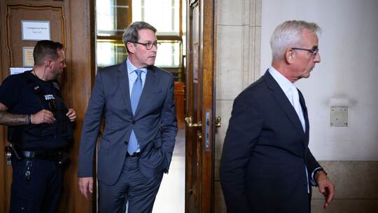 Ex-Bundesverkehrsminister Scheuer vor Gericht Ex-Bundesverkehrsminister Scheuer vor Gericht