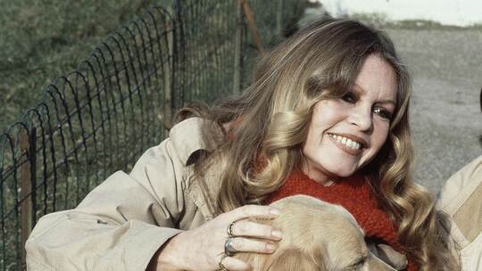 Brigitte Bardot mit Hund