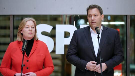Kritik an SPD-Doppelspitze wächst: «politischere Führung» Kritik an SPD-Doppelspitze wächst: «politischere Führung»