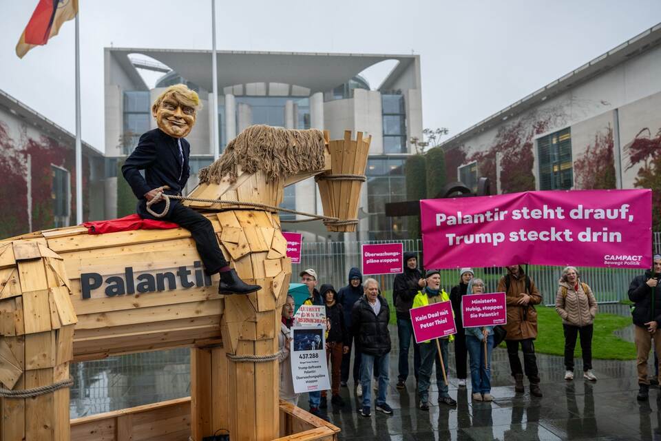 Campact-Aktion gegen Palantir Campact-Aktion gegen Palantir