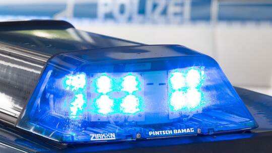 Polizei - Symbolbild Polizei - Symbolbild