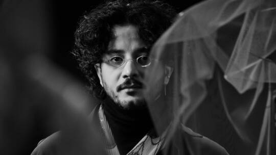 Von Pforzheim auf die internationale Modebühne und zurück: Rebar Aziz und seine aktuelle Kollektion bei der Paris Couture Week.