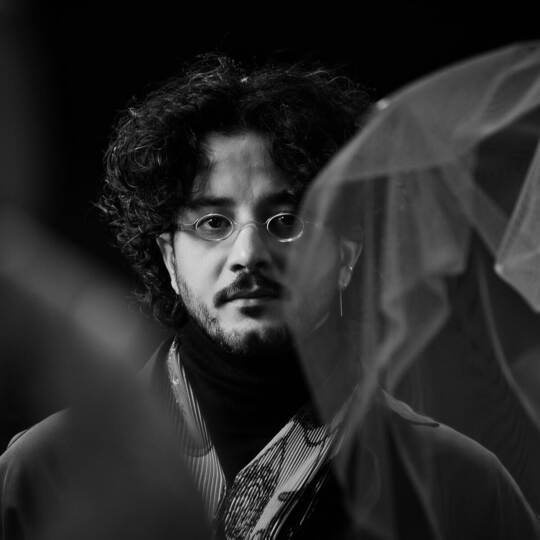Von Pforzheim auf die internationale Modebühne und zurück: Rebar Aziz und seine aktuelle Kollektion bei der Paris Couture Week.