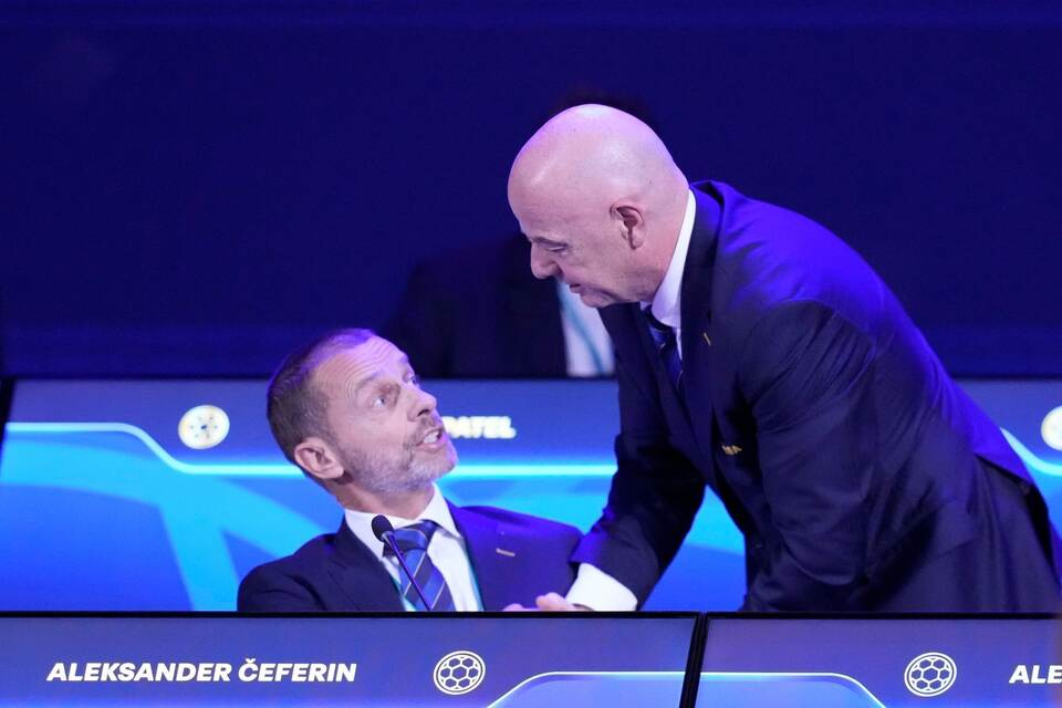 Aleksandar Ceferin (l) und Gianni Infantino Aleksandar Ceferin (l) und Gianni Infantino