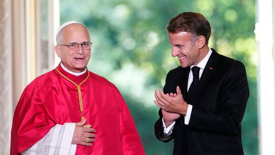 Papst Leo XIV. besucht Frankreich Papst Leo XIV. besucht Frankreich