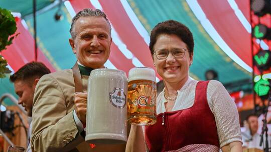 Auftakt Cannstatter Volksfest Auftakt Cannstatter Volksfest