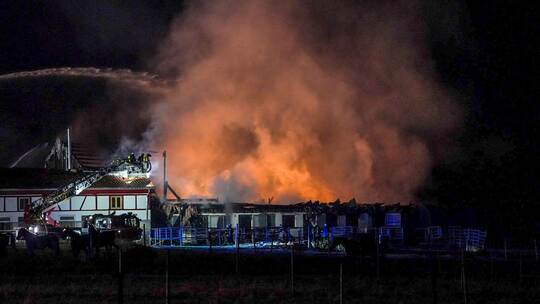 Großbrand auf landwirtschaftlichen Anlage in Tübingen Großbrand auf landwirtschaftlichen Anlage in Tübingen