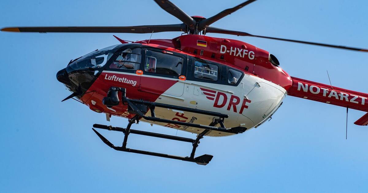 Serious accident: Young female driver overlooks motorcycle