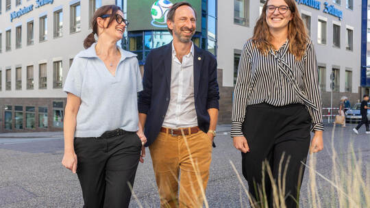 Sie wollen als neues Vorstandskollektiv die Diskussion um die Architektur in der Goldstadt voranbringen: Christiane Geiger (link