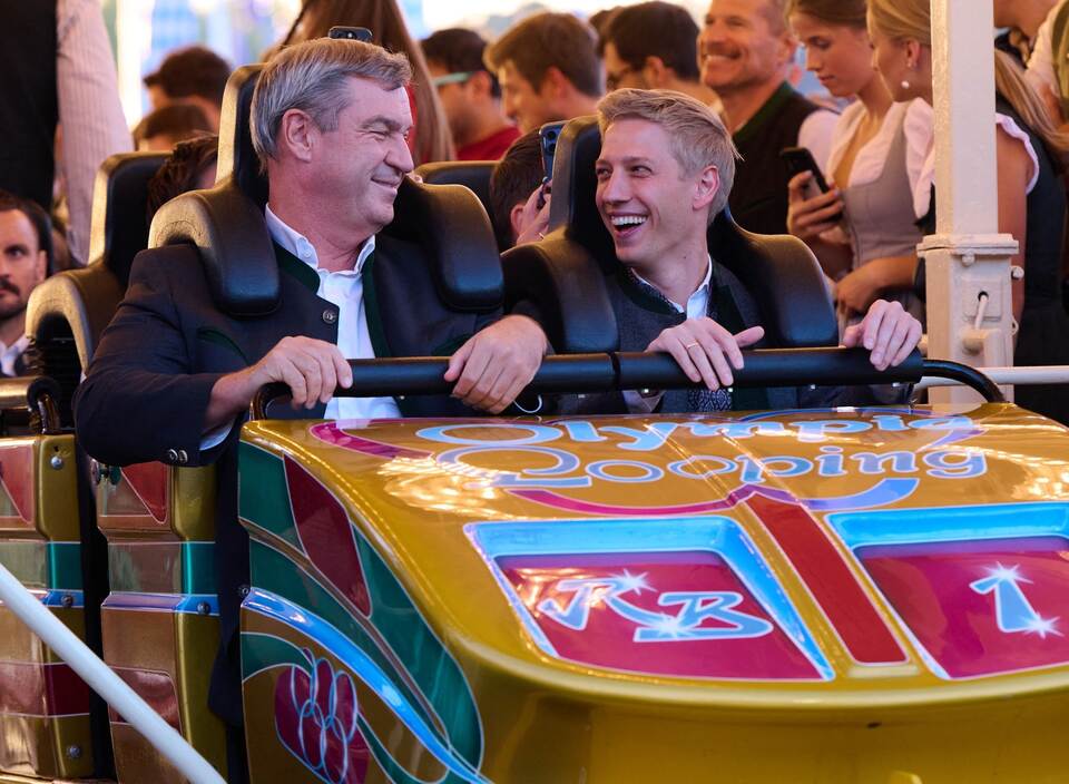 Söder und Krause fahren „Olympia Looping“ Söder und Krause fahren „Olympia Looping“