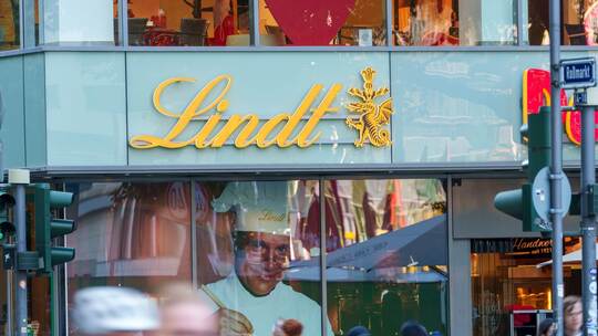 Lindt & Sprüngli AG Lindt & Sprüngli AG