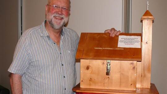 Der erste Bauschlotter Baupfarrer Holger Müller bittet, anstatt von Geschenken zu seinem 65. Geburtstag etwas für die Kirche zu