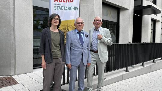 Klara Deecke, Richard Mössinger und Kai Adam (von links) freuen sich über den großen Andrang im Kulturraum. Steffen Reinhold