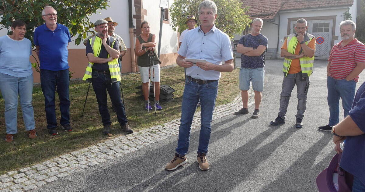 Plenty to talk about during the tour through Pinache