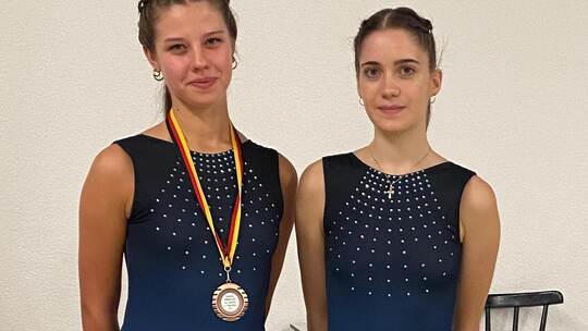 Julia Chudziak (links) und Mara Bischoff vom RRMSV Kieselbronn. Foto: RRMSV Kieselbronn