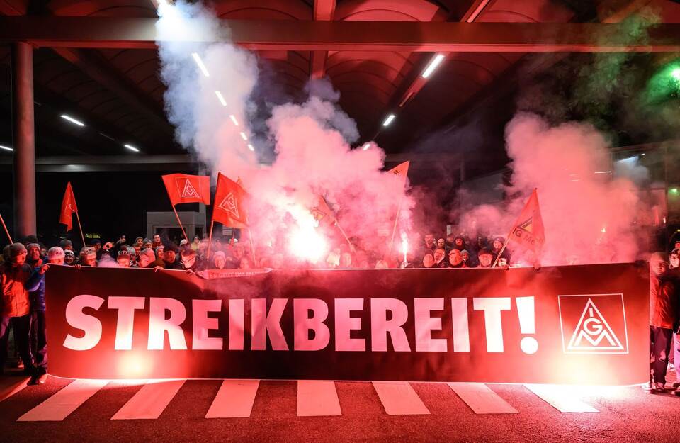 Ausläuten der Friedenspflicht bei Volkswagen 2024 Ausläuten der Friedenspflicht bei Volkswagen 2024