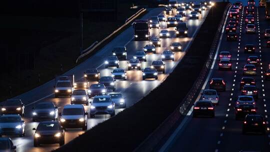 Stockender Verkehr auf der A81