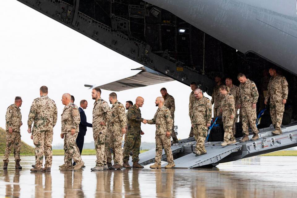 Rückkehr von Soldaten aus Erbil - Bundeswehr beendet Einsatz Rückkehr von Soldaten aus Erbil - Bundeswehr beendet Einsatz
