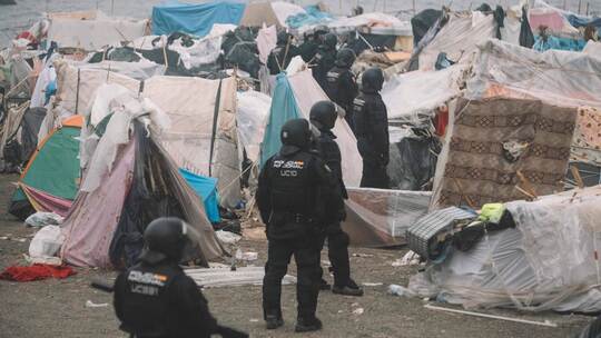 Polizei räumt Migrantenlager in Ceuta Polizei räumt Migrantenlager in Ceuta