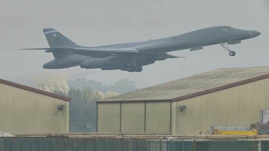 B1-Bomber der US-Luftwaffe B1-Bomber der US-Luftwaffe