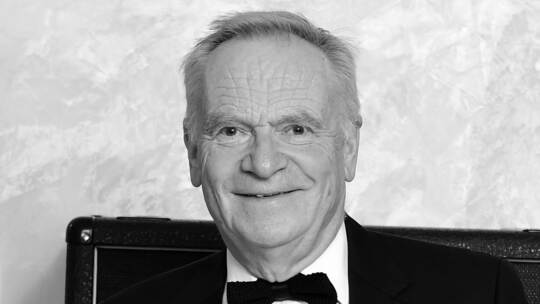 Bestseller-Autor Jeffrey Archer Bestseller-Autor Jeffrey Archer